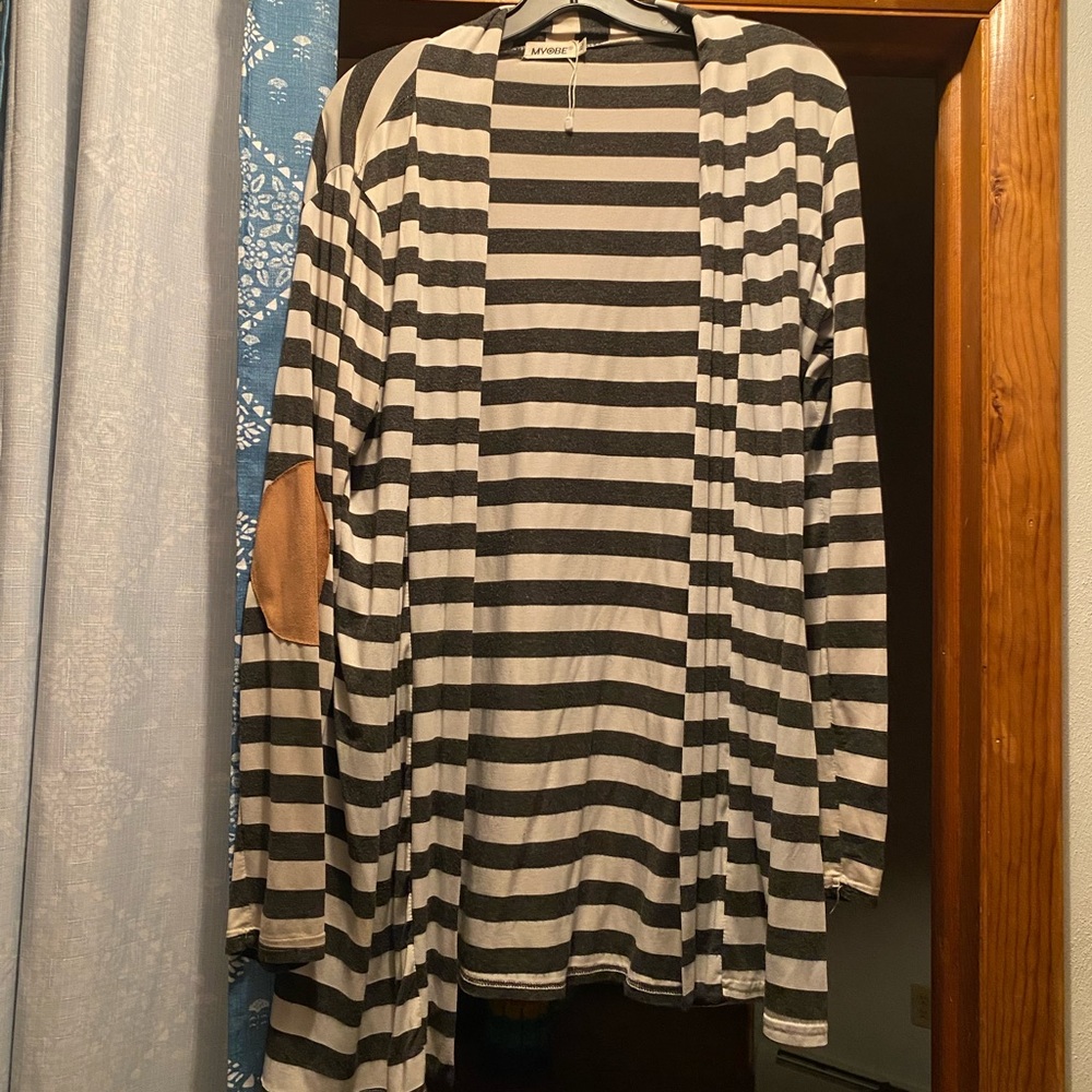 🌺 3/$15 Striped Cardigan with Elbow Patch